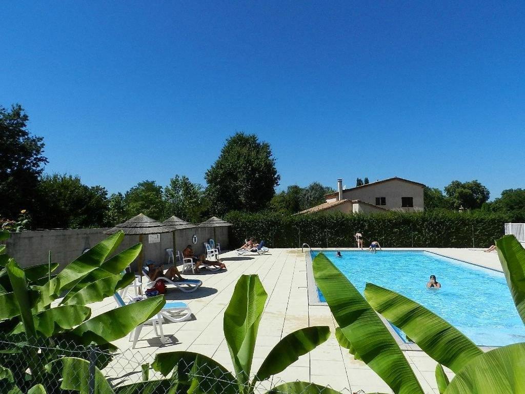 Camping Le Clos De La Lere Cayriech Dış mekan fotoğraf